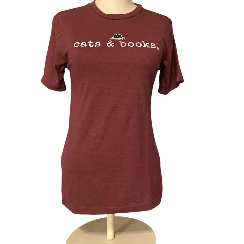 Cats & Books Maroon T-Shirt Cat Lady Book Lover T-shirt size Small NWOT fitted - Picture 6 of 11